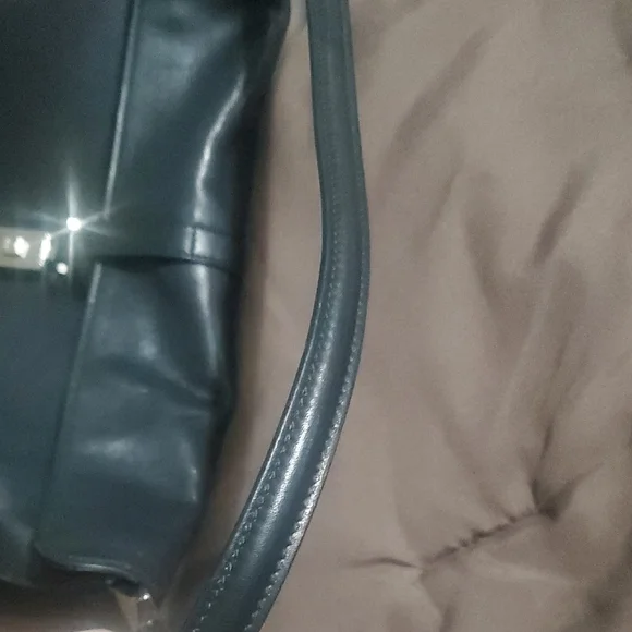 Gucci Black Leather Bag - Picture 4 of 12